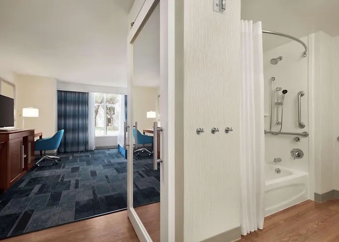 Hampton & Chicago O'hare Hotel Rosemont
