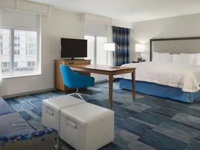 Hotel Hampton & Chicago O'hare 3*